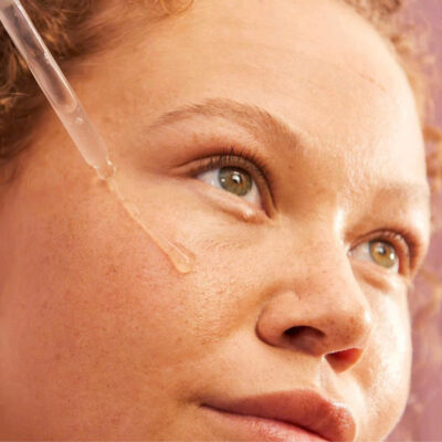 ngườ dùng sử dụng tinh chất the body shop