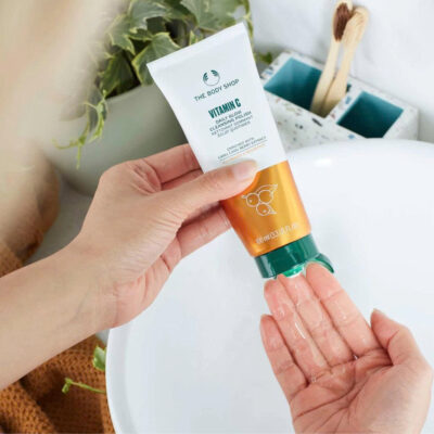 Sữa Rửa Mặt Tràm Trà